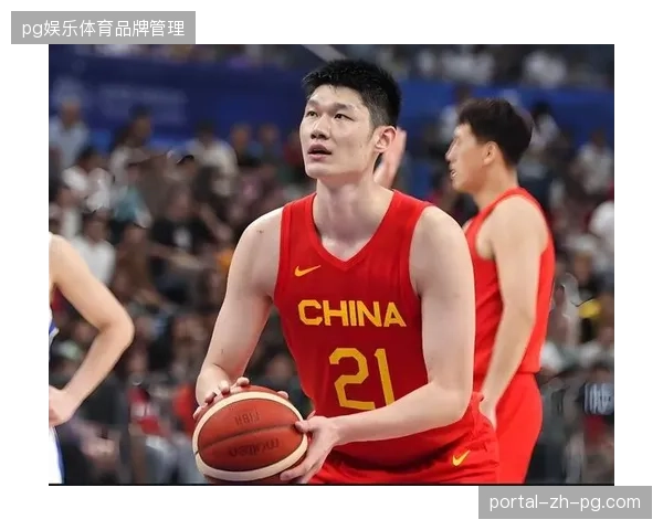 胡金秋在赛季初期凭借高效的攻防表现，当选CBA月度最佳球员